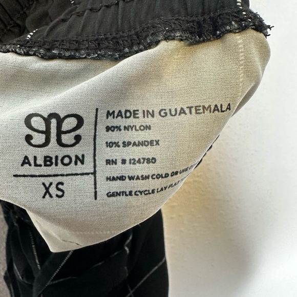 Albion black windowpane, destination, joggers sz XS - Picture 6 of 6